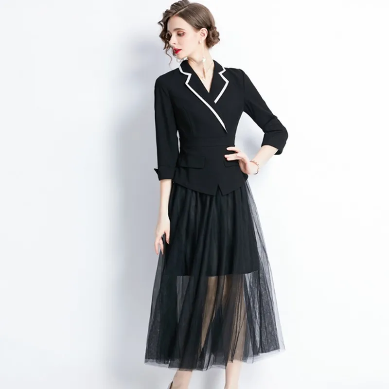 

2021 autumn winter Black suit dress fashion design sense mesh stitching fake two-piece dress