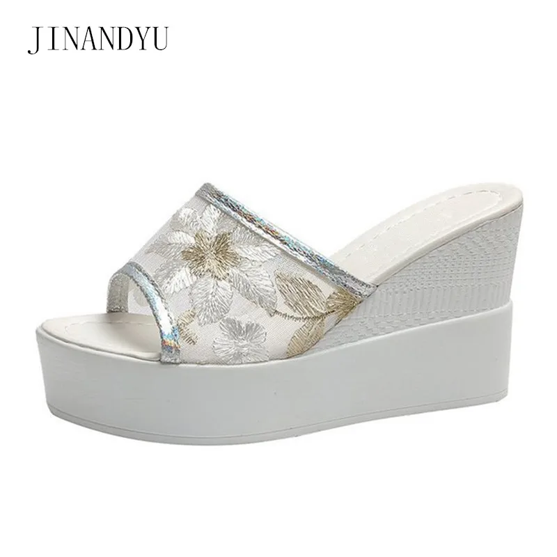 

Wedge High Heels Ladies Slippers Beach Summer Shoes Women Platform Slippers Embroider Lace Women Shoes Casual White Heels Comfy