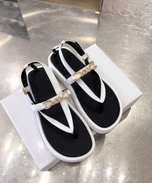 

Summer new thick-soled increased chain woven sandals female leather black and white Roman open toe flip flops female slippers