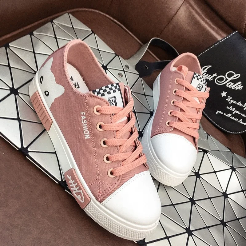 

Женские кроссовки на плоской подошве, Белые Повседневные туфли, размеры 34-41, 2021