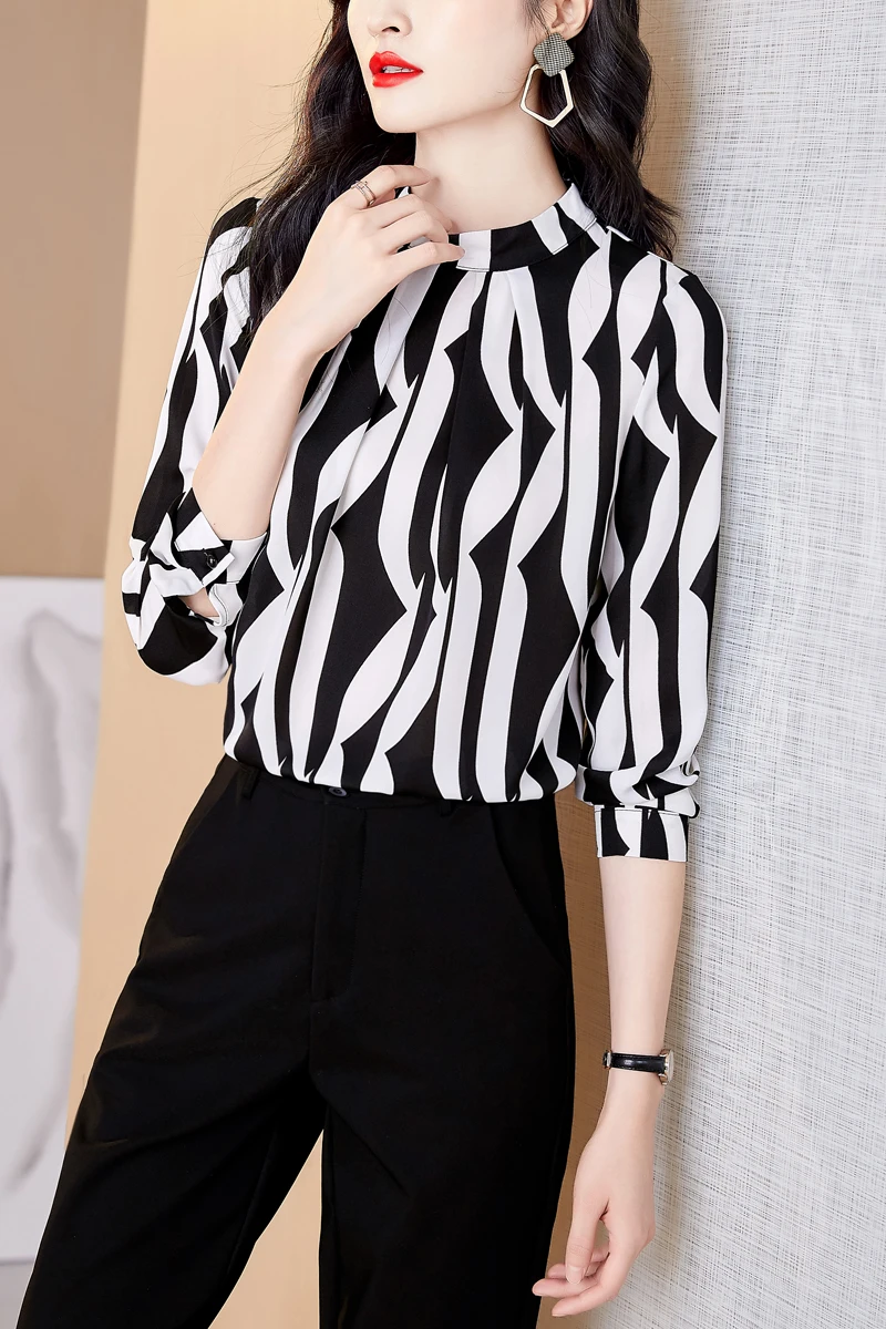 

Women's shirt oversize striped chiffon top New round neck Long Sleeve Loose Fit Fashion Tide Spring 2021 2091