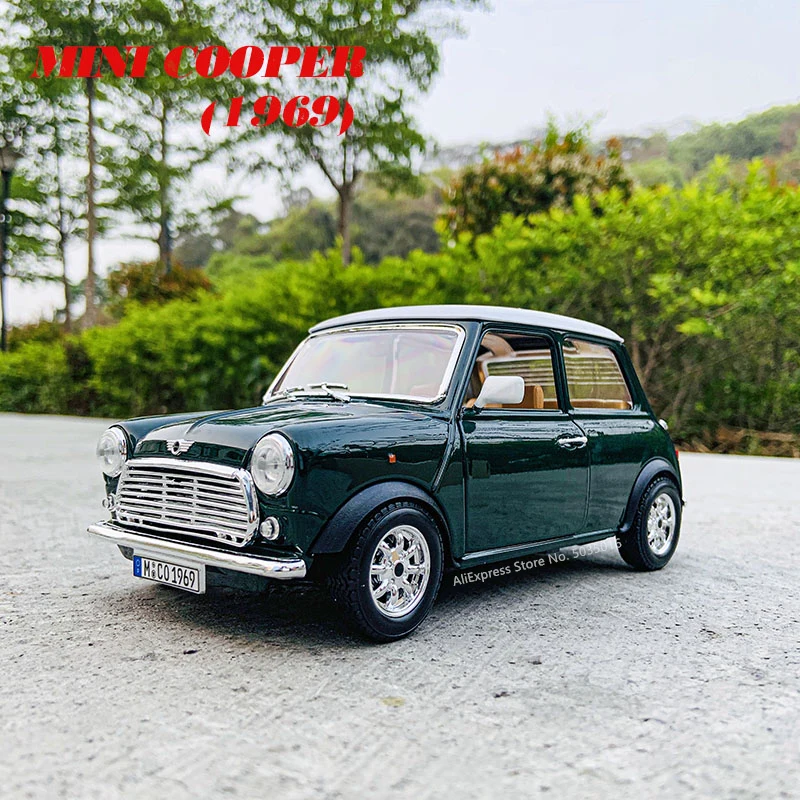 

Bburago 1/18 BMW MINI COOPER 1969 bubble car Alloy Retro Car Model Classic Car Model Car Decoration Collection gift