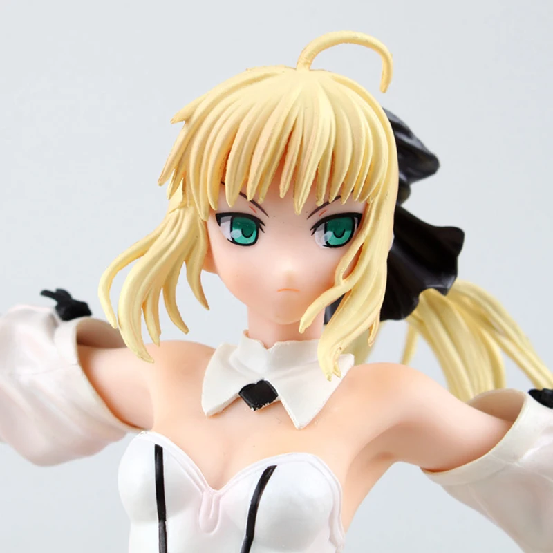

21cm Fate/stay Night Saber Anime Action Figure PVC Stocking Single Ponytail Fighting Position Arm Trait Base Model Doll Toy Gift