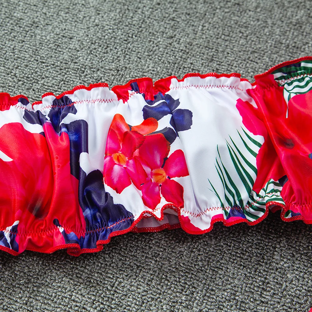 Женский раздельный купальник с оборками открытыми плечами и цветочным принтом