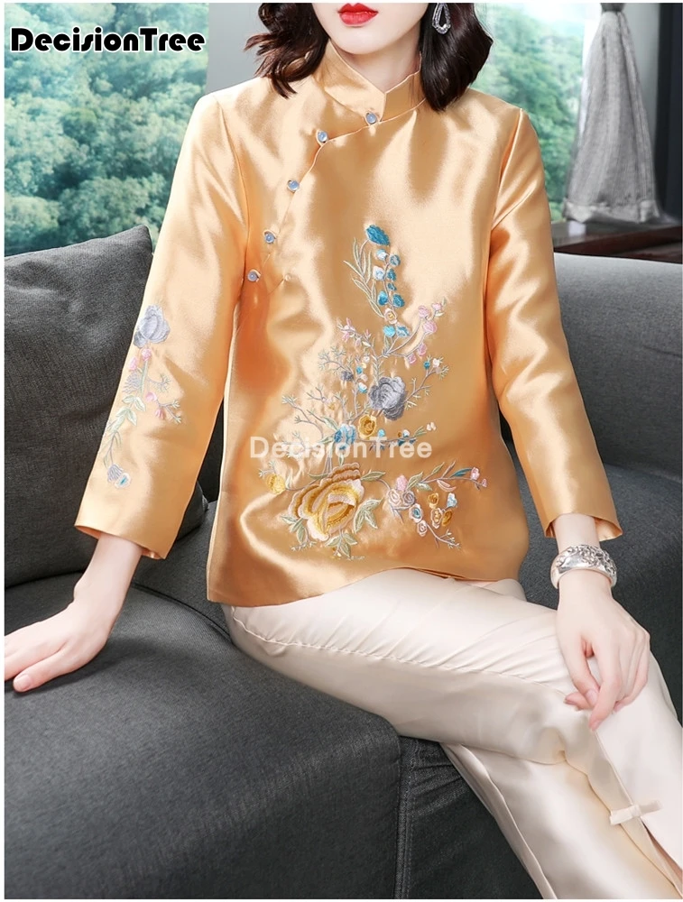 

2023 flower embroidery cheongsams mandarin collar traditional jackets top for women chinese blouse for ladies oriental coat