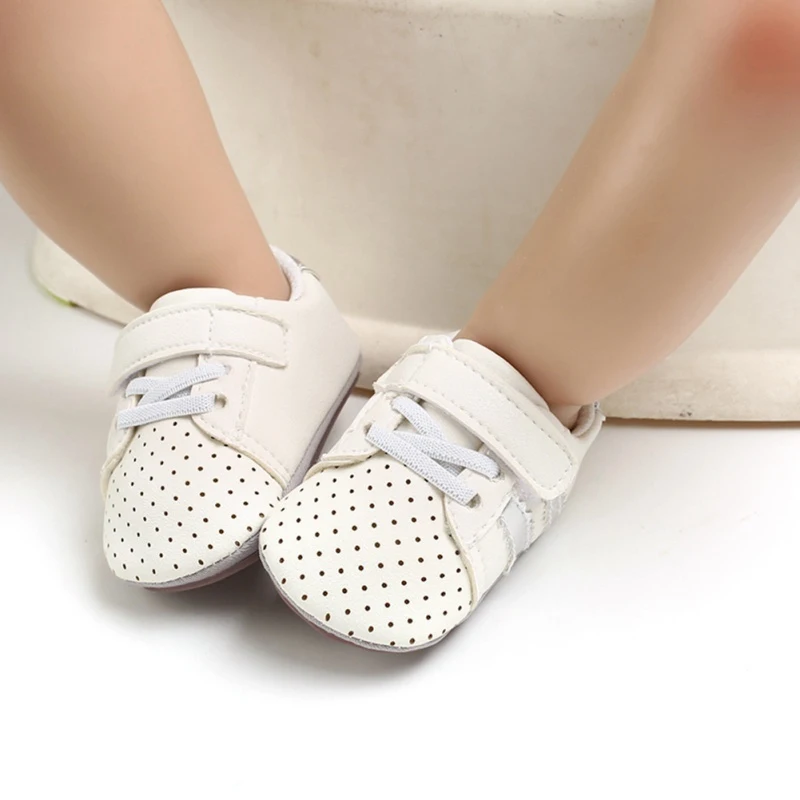 Ботинки для первых шагов младенцев 0 18 месяцев ПУ кожа на шнуровке мягкая подошва