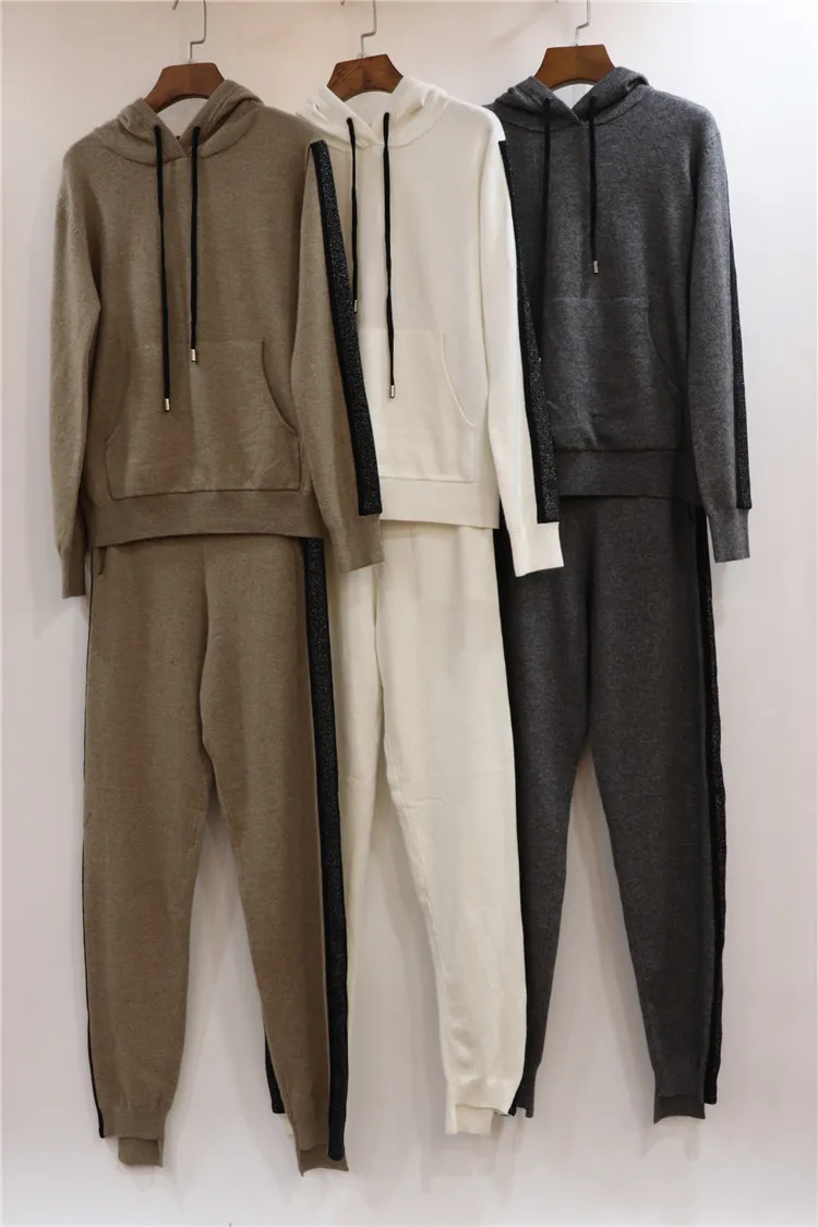 

Wool Knitted Suits Women 2020 New Winter Fashion Hit Ribbon Hat Sweater And Pants 70% Direct Selling + 30% Cashmere Two-piece