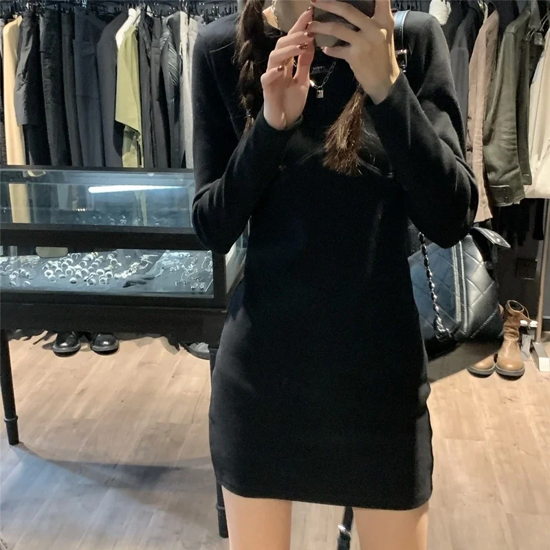 

Hot Girl Gray and Black Label Slimming Thread