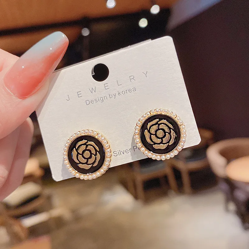 

2021 New Trend Circle Rose Earrings for Women Simple Exquisite Boho Metal Jewellery Korean Fashion Big