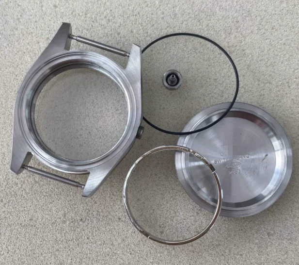 

39mm 316L Stainless Steel Silver Watch Case with Sapphire Crystal for 3135 Movement
