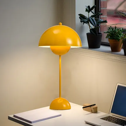 

Nordic designer table lamp for living room