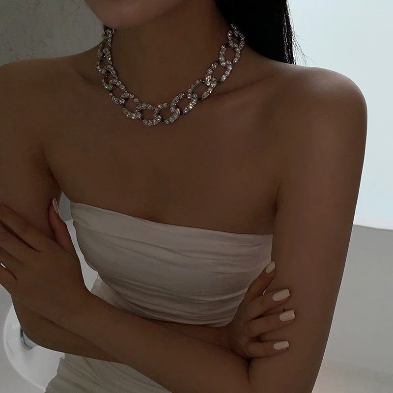 

Stuning Chunky Rhinestoned Statement Necklaces Women Wedding Jewelry Designer T Show Runway Party Gown Rare Glam Japan Korean