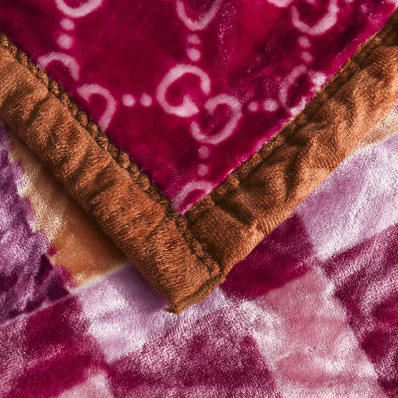 

2. 7 kg 2 Ply Soft Summer Cloudy Blanket Home Bed Sofa All Season Warm Throw Blankets 200*230 cm Cozy Lightweight Comforter