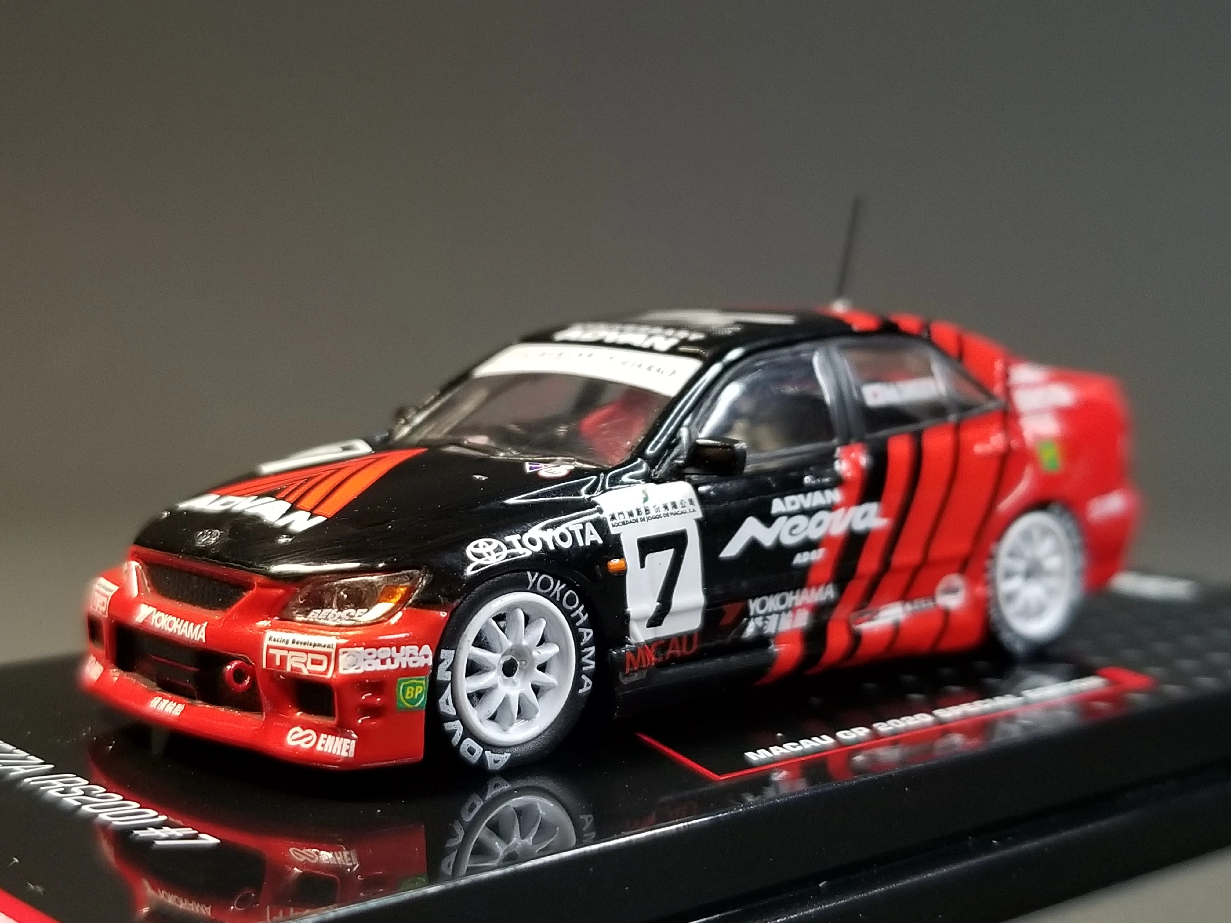 

Inno 1/64 Toyota Altezza RS200 "Team ADVAN" #7 Macau Guia Race 2003 IN64-RS200-MGP20AD Die Cast Model Car Collection Limited