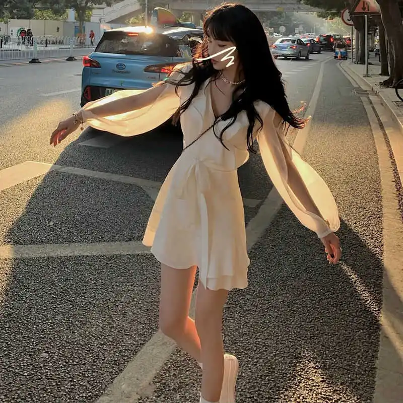 

Ins super slim Korean sexy Ruffle fishtail student waist V-neck dress new 2021 spring / summer