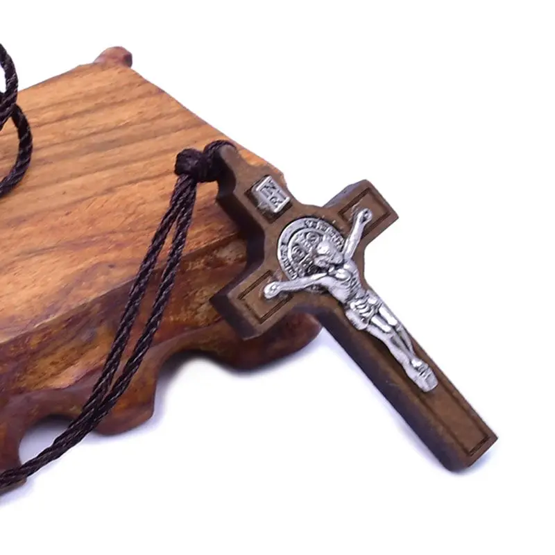 

Y1UD Jesus Cross Necklace Wood Metal Pendant Jewelry Men Womens Catholic Religious