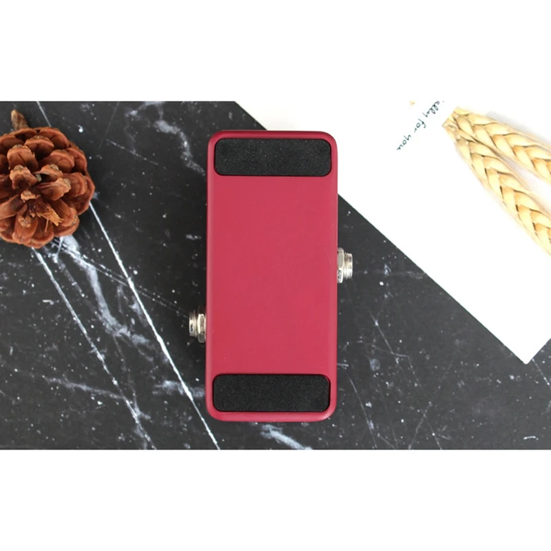 

KOKKO Distortion Guitar Pedal, Mini Effect Pedal Processor of Classic Distortion Tone Effect Universal for Guitar and Bass