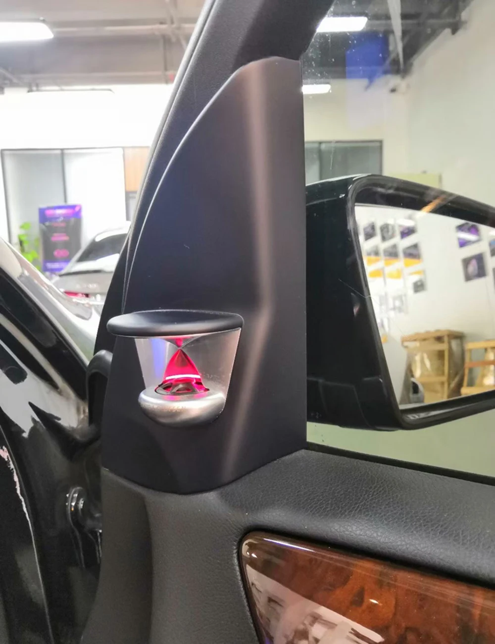 

For Benz GLE GLS CLA W166 W292 X166 Car Ambient light 12 Colors Interior BO Tweeter rgb Decorative illumination LED Lamp