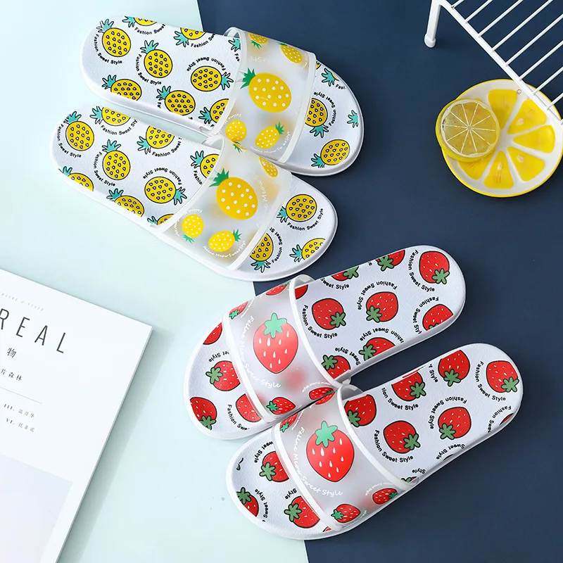 2020 новые летние туфли женские шлепанцы с изображением героев мультфильмов