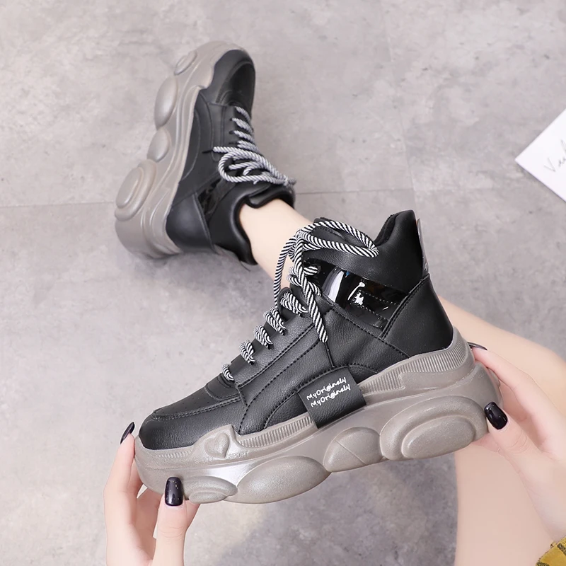 

Winter Women Chunky Platform Sneakers High Top Plus Plush Sneakers Women Winter Keep Warm Vulcanize Shoes Ladies Black White