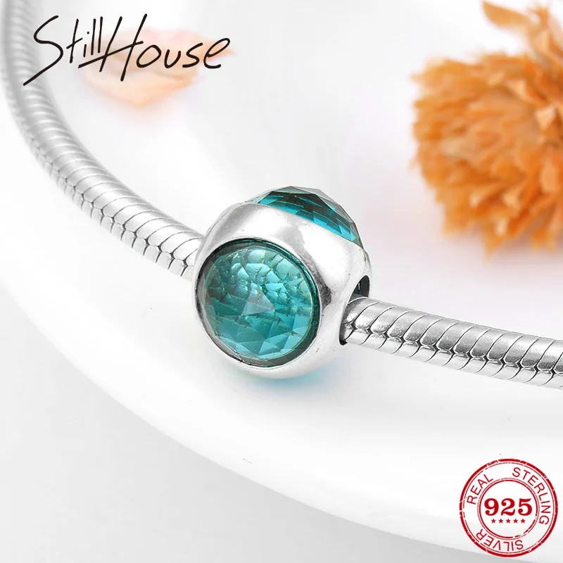 Женские браслеты и Обручи из серебра 925 пробы с крупными зелеными фианитами |