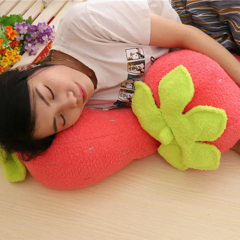 Подушка плюшевая в виде клубники 40/45 см 1 шт. | Игрушки и хобби