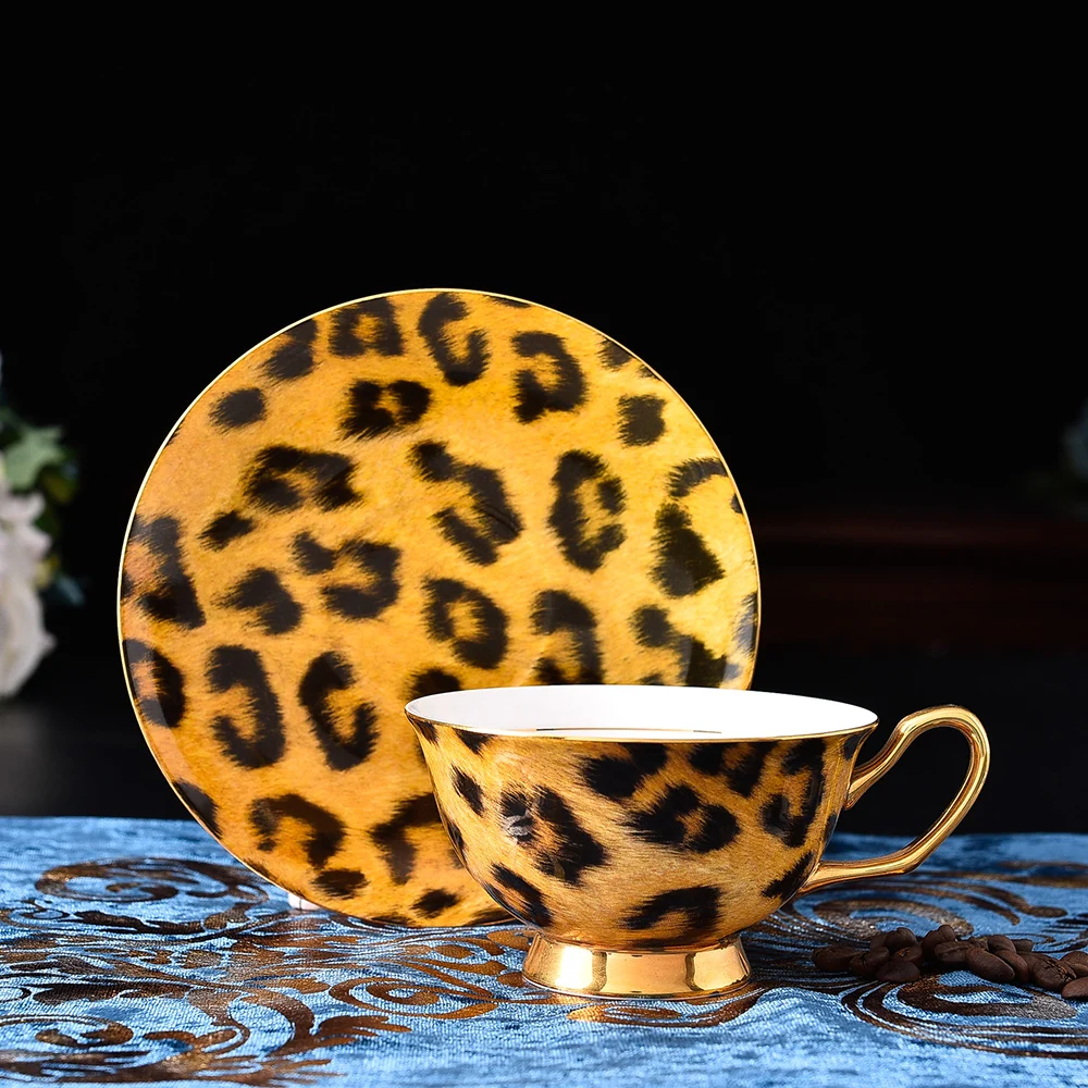 Juego de t&eacute; de cer&aacute;mica con estampado de leopardo para Hotel, calcoman&iacute;a exquisita de 15 piezas, l&iacute;nea dorada de lujo, venta al por mayor-4
