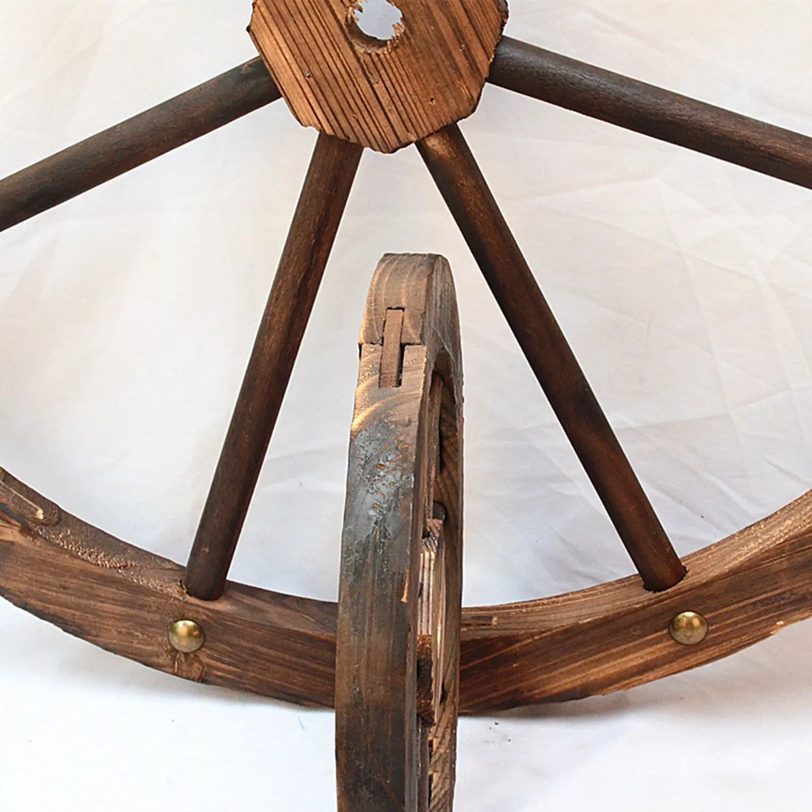 Деревянное украшение на колесиках для бара ресторана в стиле ретро деревянное