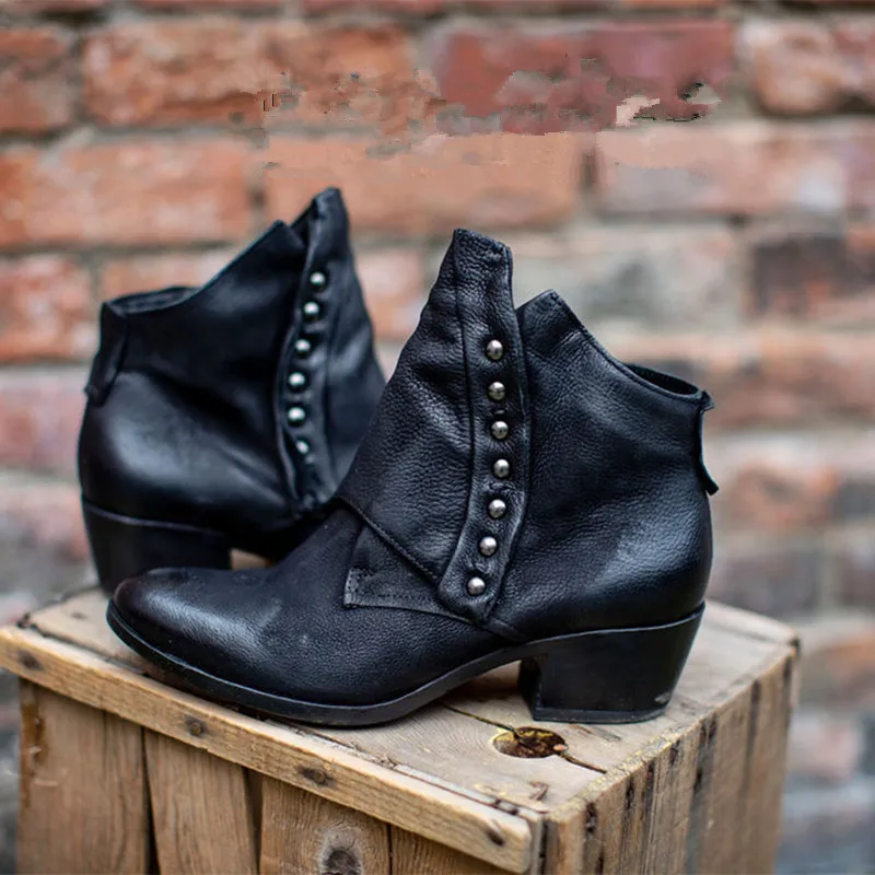 

Hot style 2020 fall/winter solid color side zipper female low barrel round head thick with winter black rivet boots