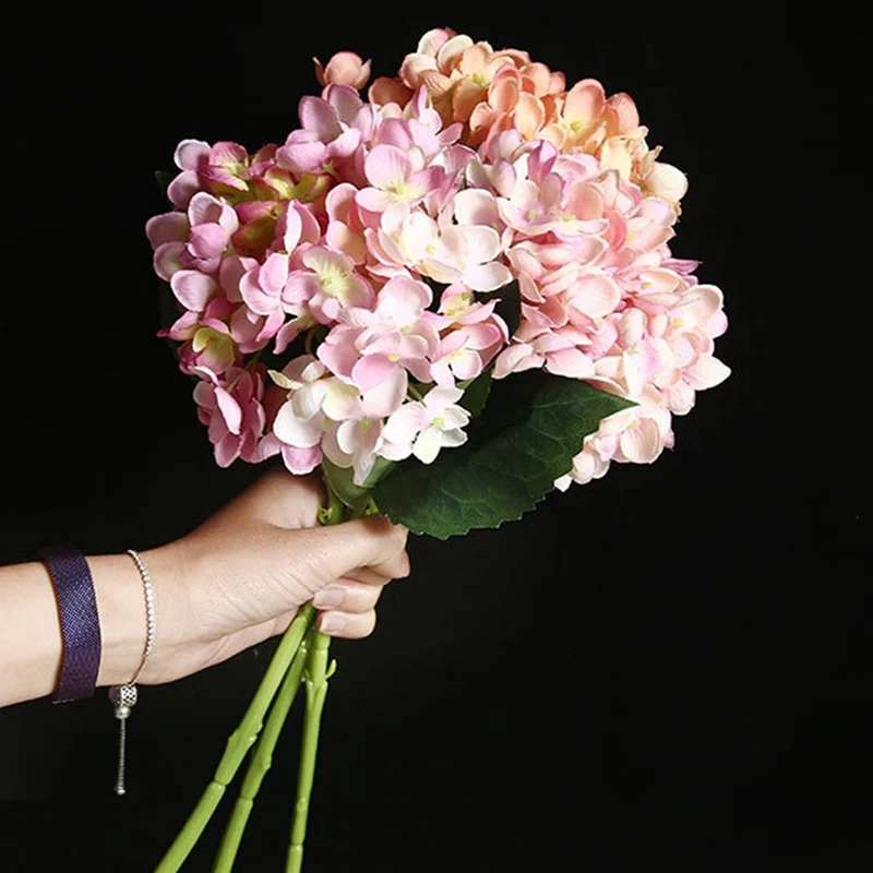 

Wedding hand holding simulation hydrangea home DIY party decorations