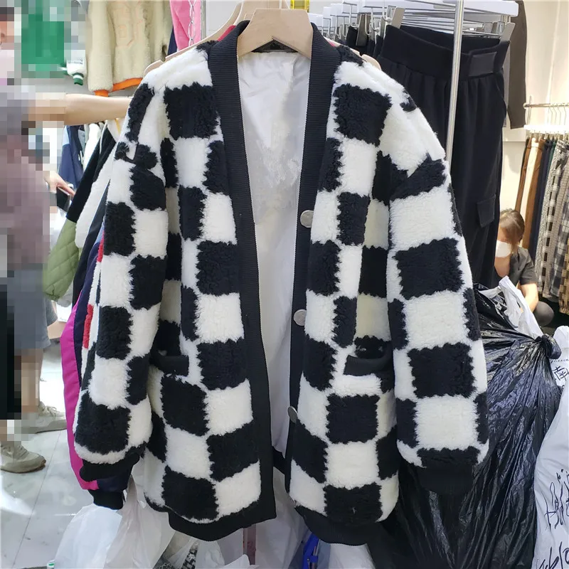 

Куртка женская короткая в клетку, винтажная плюшевая верхняя одежда с V-образным вырезом, однобортная, с длинным рукавом, в Корейском стиле, ...