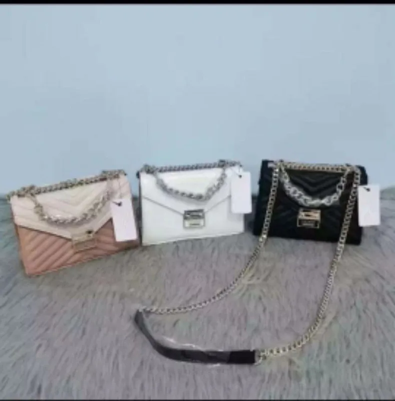 

2021 New one-shoulder bag for ladies cross-body bag with chain for ladies