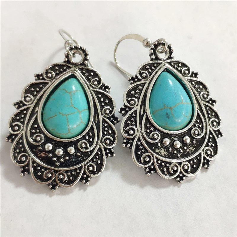 Винтажные зеленые висячие серьги с кисточками открытые в стиле бохо длинные из