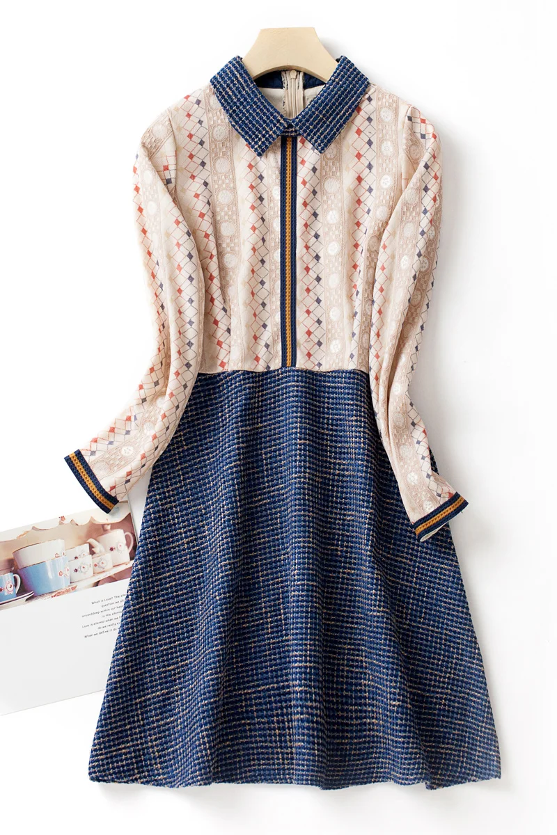 

Skirt with Coat and Velvet Small Dress in Autumn and Winter