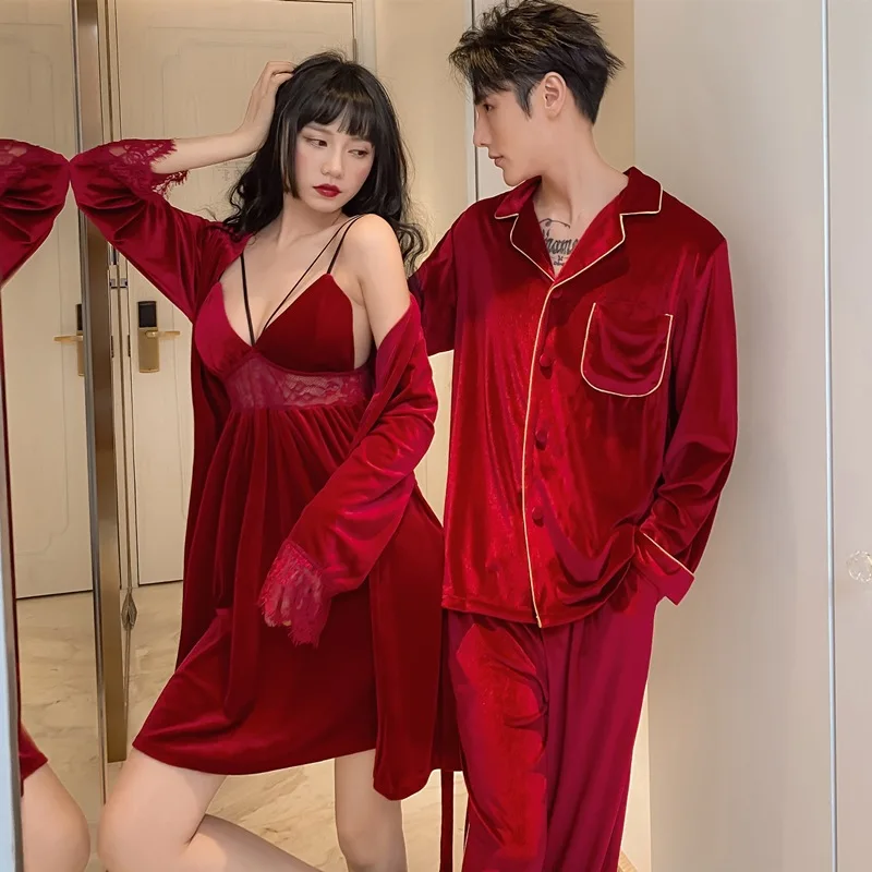 

Red Pajamas Nightgown With Chest Pad Gold Velvet Couple Pajamas Suit Female Wedding Dressing Gown Home Service Male Nightwear