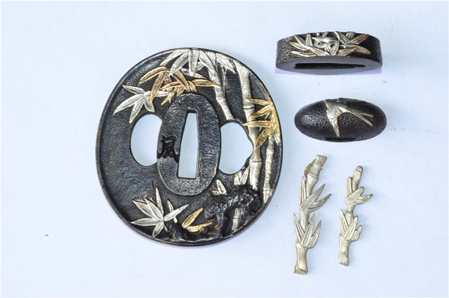 Красивый набор медное покрытие с золотом и искусственными элементами ручная