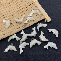 3 pcs of natural shell sea shell pendant dolphin shaped handmade diy necklace earrings pendant jewelry gifts crafts production