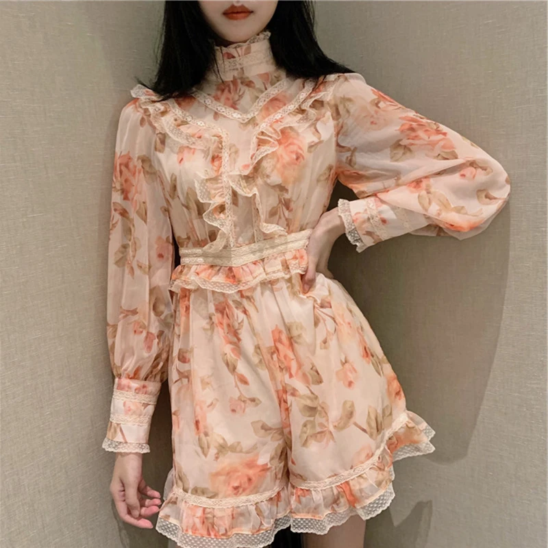 

New Chiffon Dress G0871 with floral lace stitching and lotus-edged pants