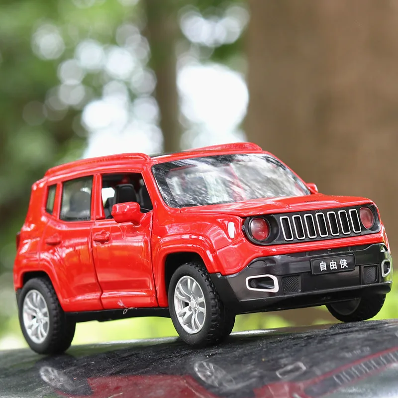 1:32 игрушечный автомобиль для Jeep Renegad металлическая Игрушечная машина из сплава