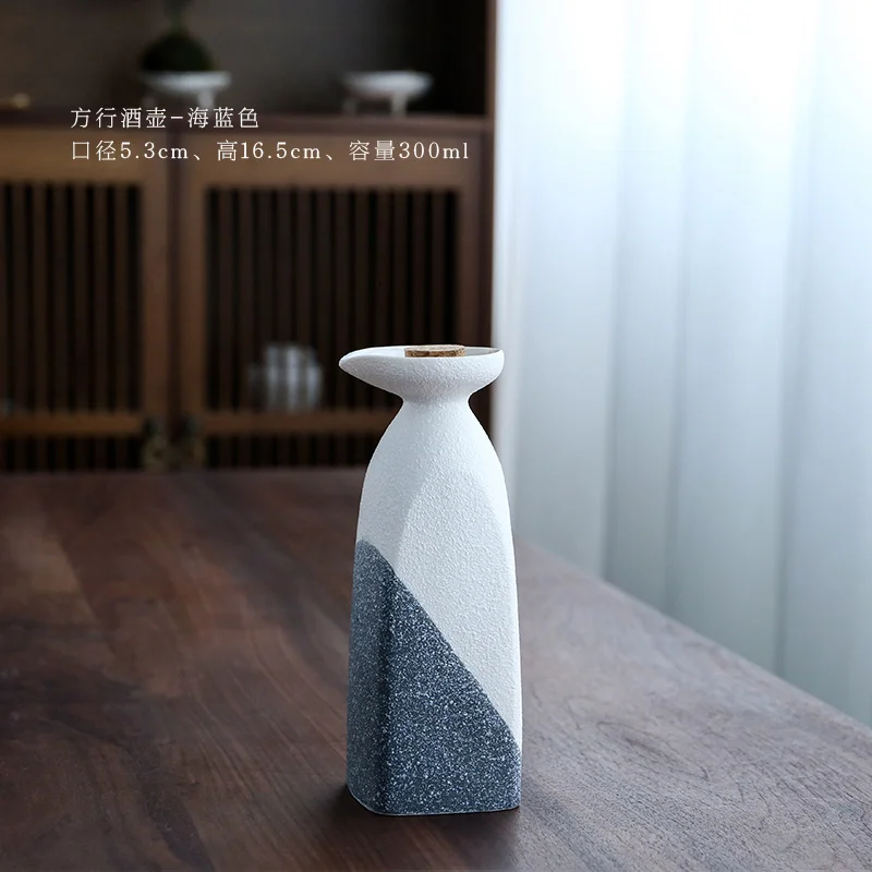 

Handmade Ceramics Hip Flask Set Classic Japanese Style Retro Creative Sake Cups Set Home Round Flasque Alcool Drinkware BK50JH