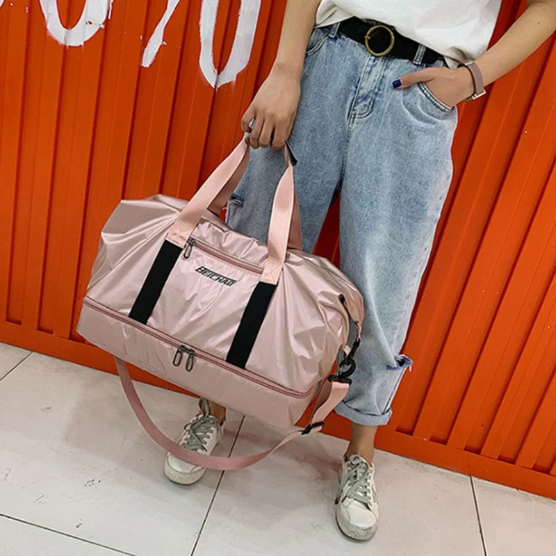 

Travel Bag Large Capacity Men Hand Luggage Travel Duffle Bag Weekend Bag Women Multifunctional Travel Bag