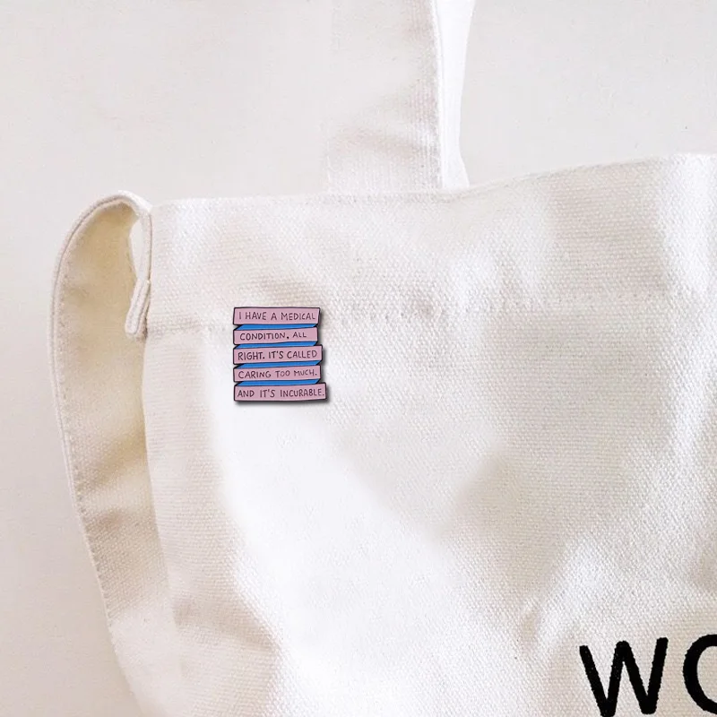 Забота слишком много эмалированные булавки парки и отдых комедия подарок |