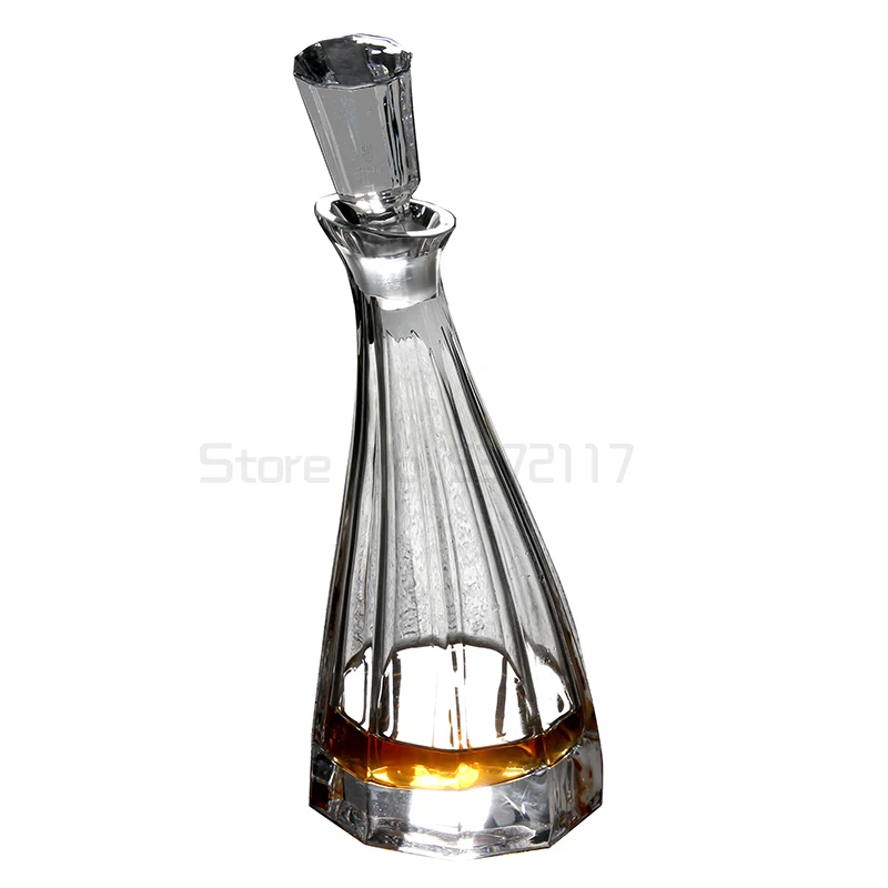 

Hellodream luxury bending style Crystal glass lead-free Whiskey Decanter for Liquor Scotch Bourbon 27.39 oz