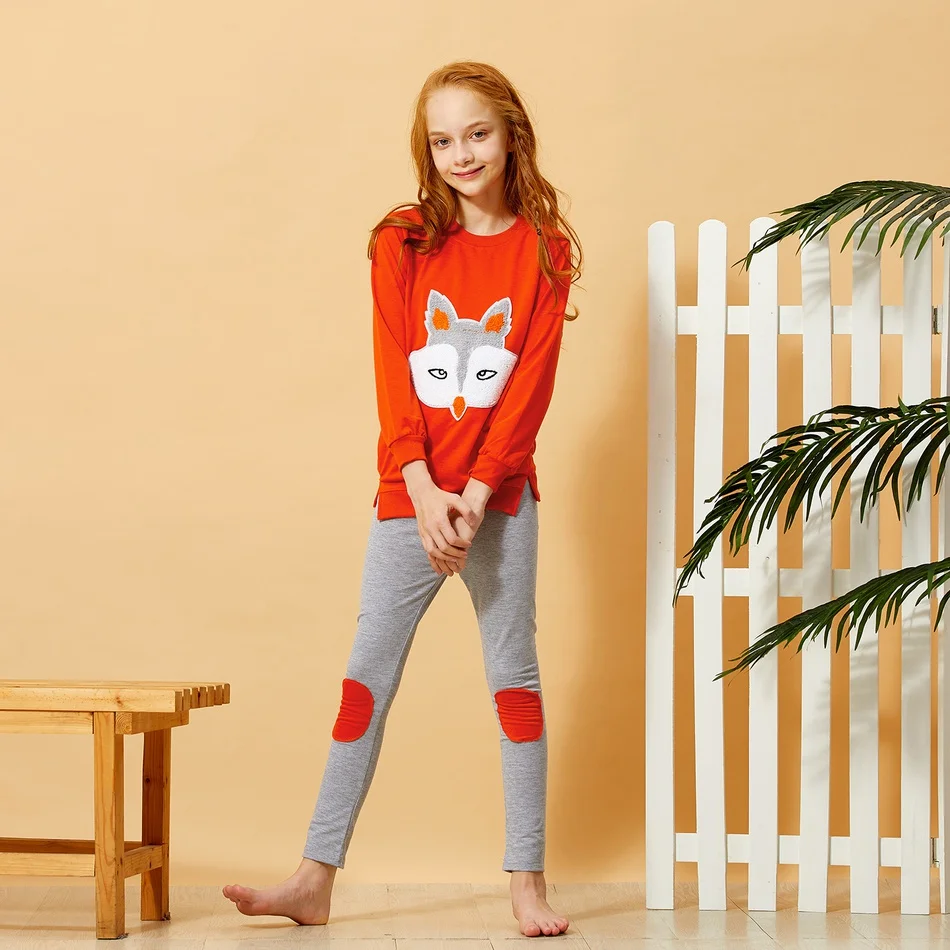 

PatPat New Arrival Autumn and Winter Cute Fox Applique Long-sleeve Top and Leggings Set 2pcs Kid Girl Pants suit casual Suits