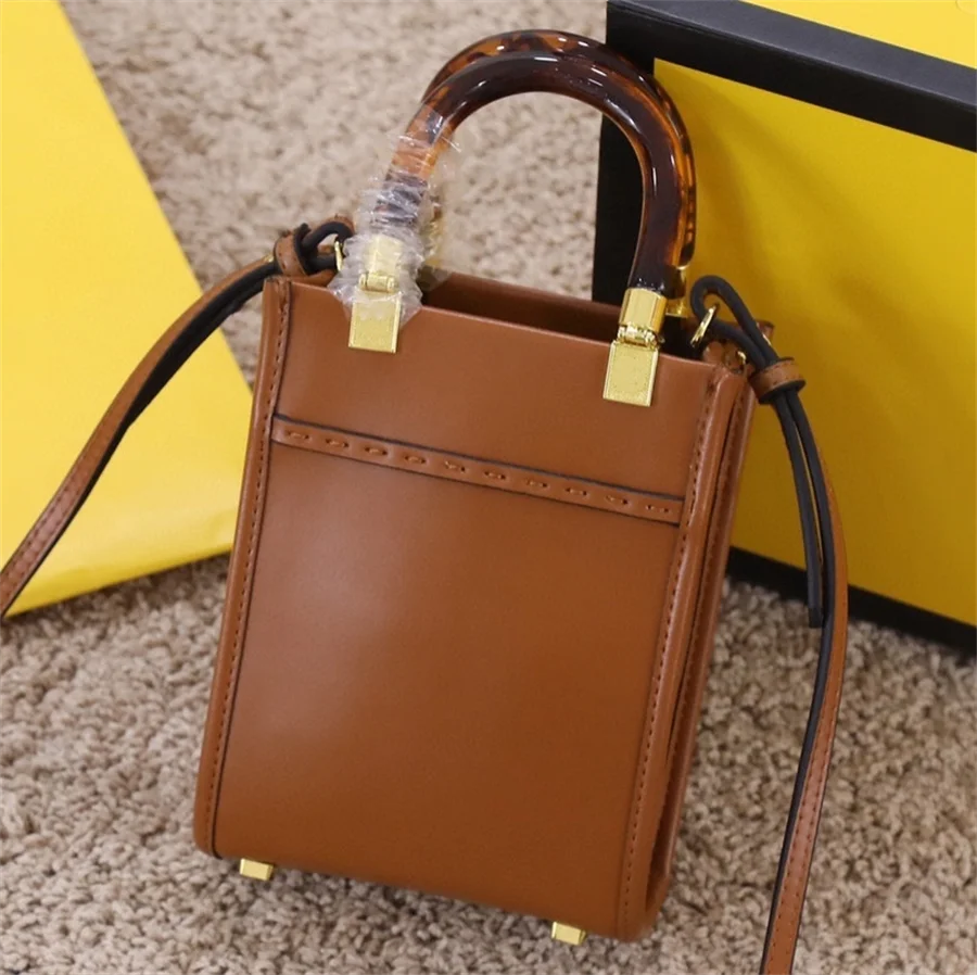 

2021 High Quality Cowhide Design Handle Roman Letter Handbag Ladies New Tote Bag Fashion Messenger Shoulder Bag