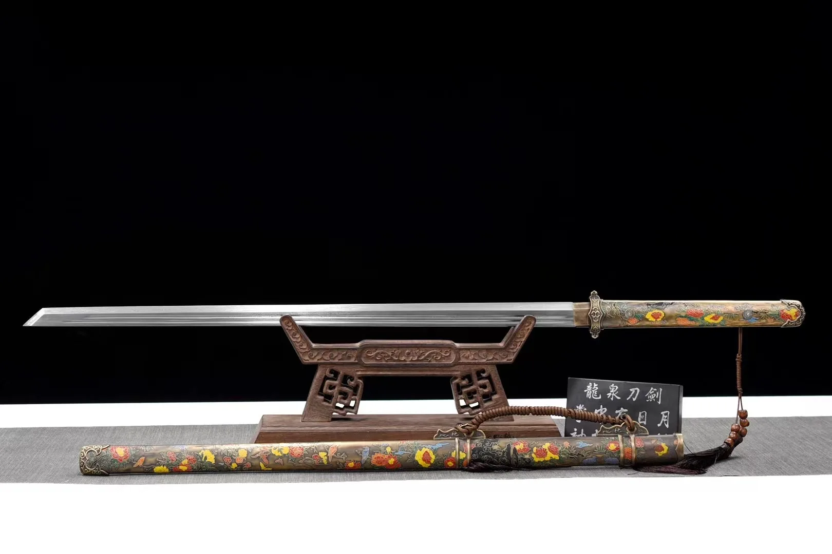 

Vintage Floral Japanese Katana Sword with Hand-carved Copper Scabbard Full Tang Straight Samurai Catanas Espada Ornaments