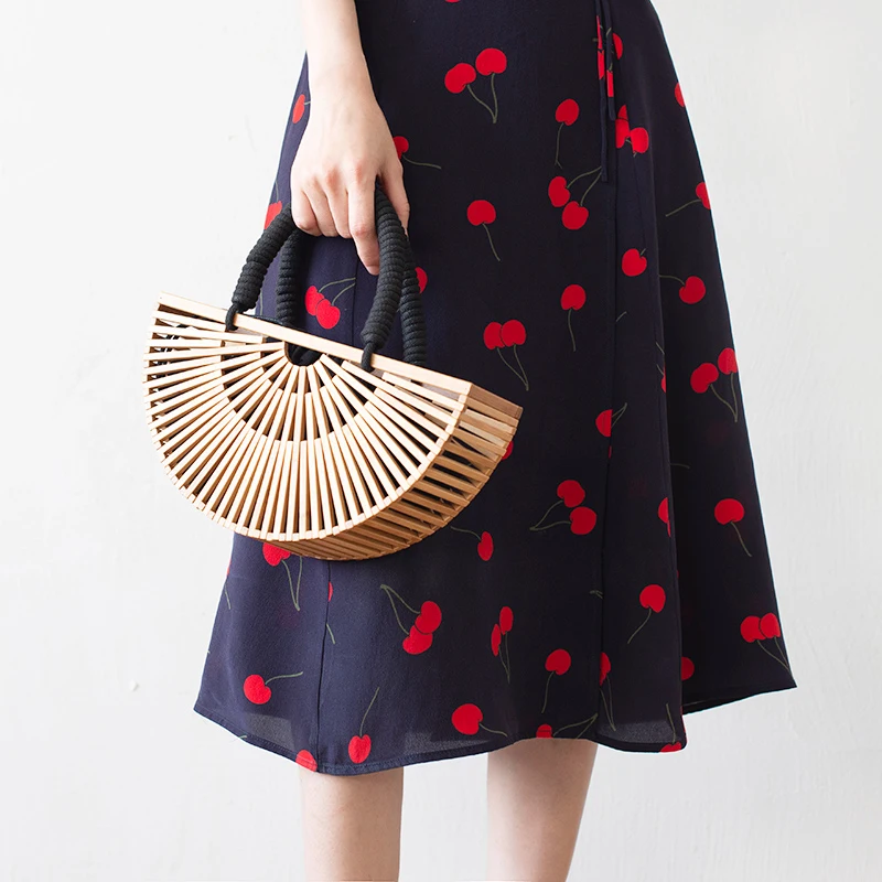 

Ancient Style Creative Fashion Bamboo Woven Bag One Shoulder Crossbody Rattan Woven Bag Outdoor Beach Bag Environmental Bag