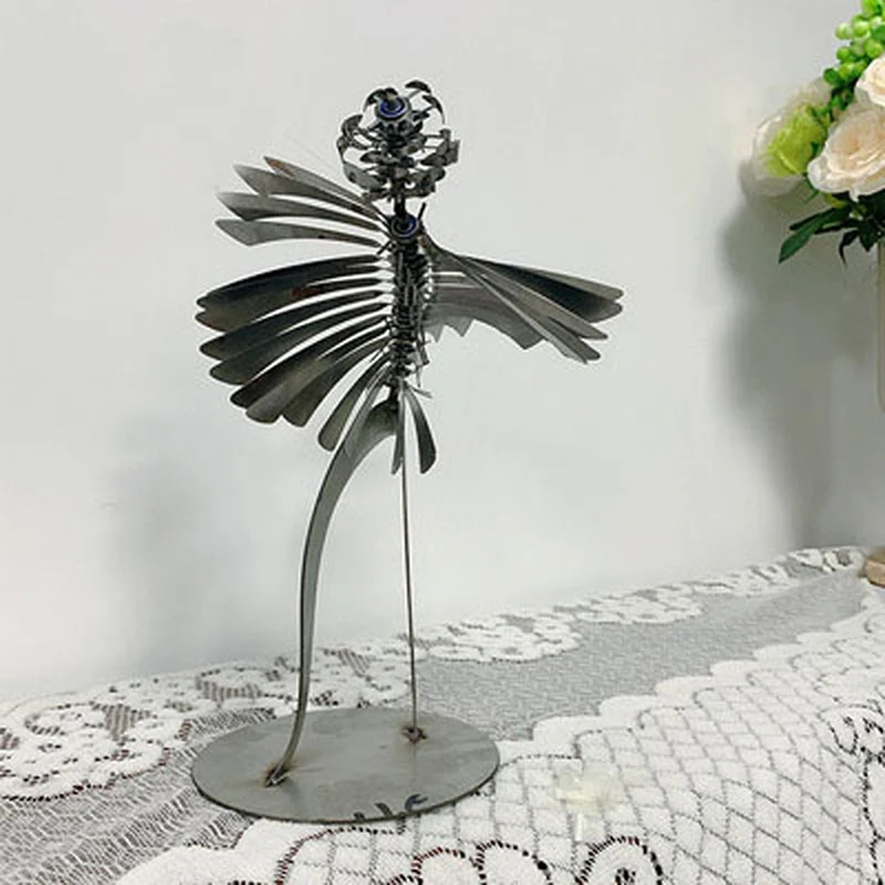 

Металлическая вращающаяся ветряная мельница, человекоидный наружный двор, патио, газон, садовый декор, уличные украшения для сада, двора