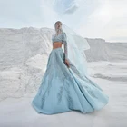 Роскошные платья небесно-голубого цвета из 2 предметов, красивые элегантные кружевные платья с аппликацией и длинными рукавами для выпускного вечера, трапециевидная атласная юбка и короткий топ с V-образным вырезом