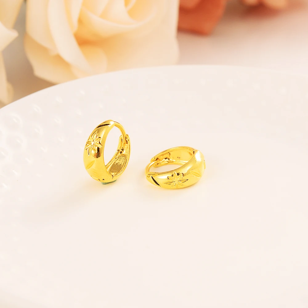 

Hot selling gold classic carved earrings, fashionable women, girls, daily jewelry gifts